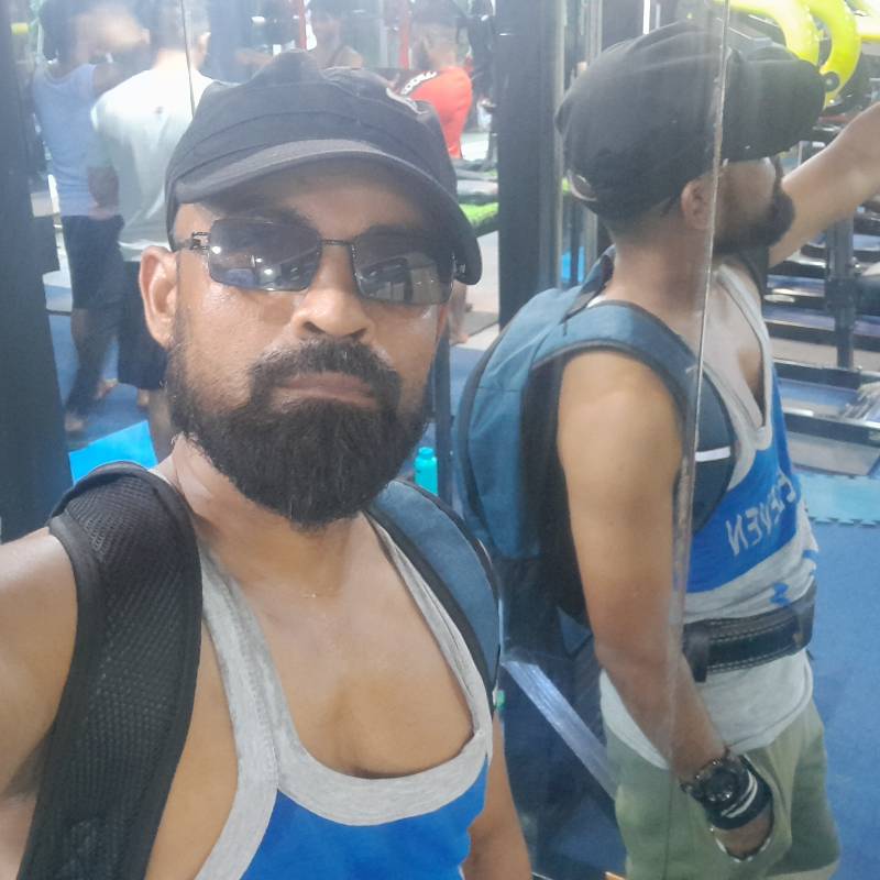 Rk babu, 31, Houlong