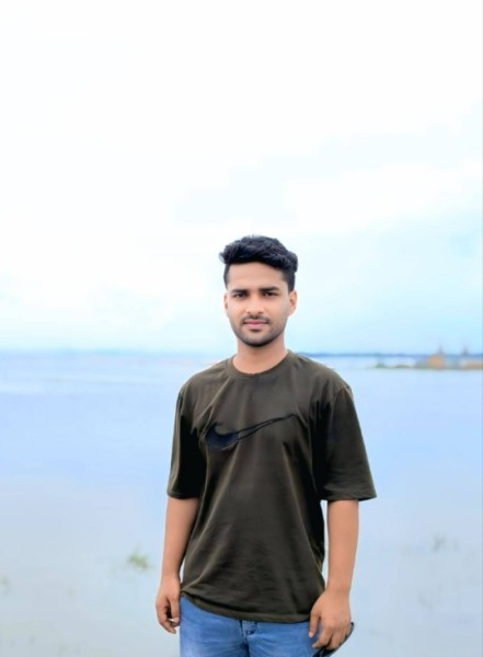 Afnan, 22, Uganda