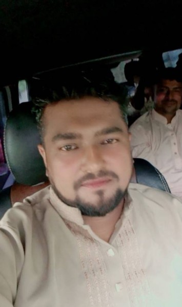 Lavlu Ahmed, 32, land Islands