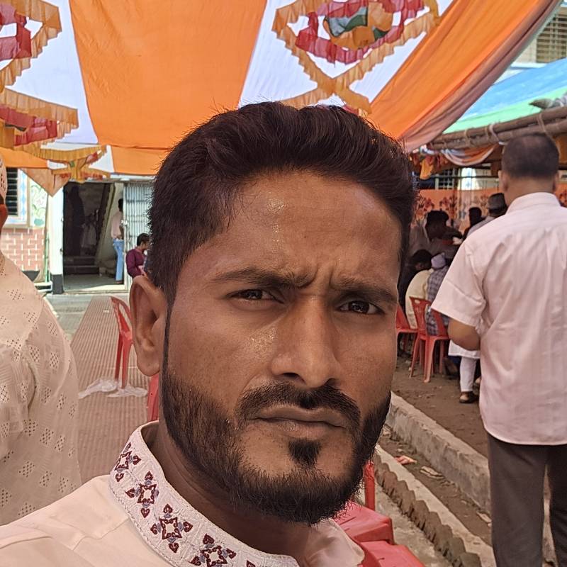 Kamruzzaman, 28, Los angeles