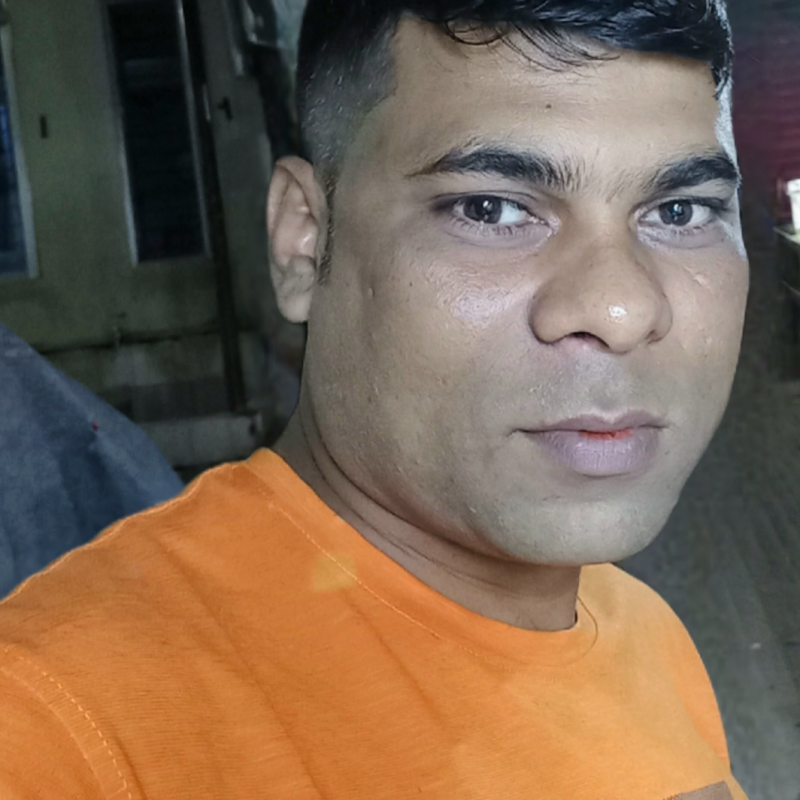 Sabbir ahmed, 31, Ramn Santana