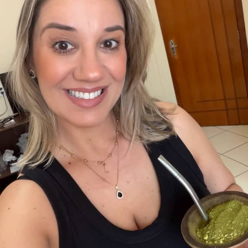 isabella, 41, Riga