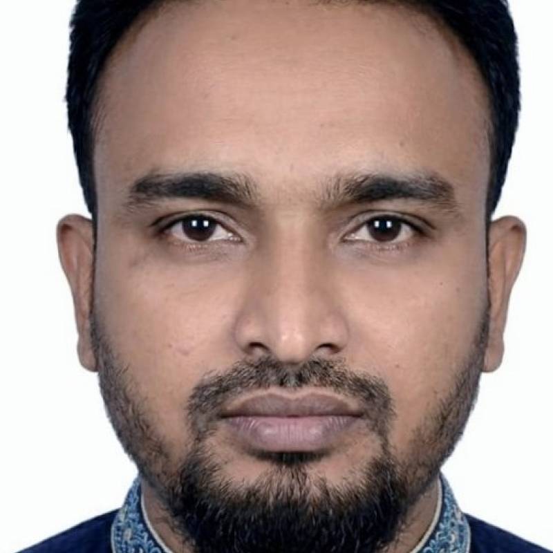 Alamgir, 31, Boston