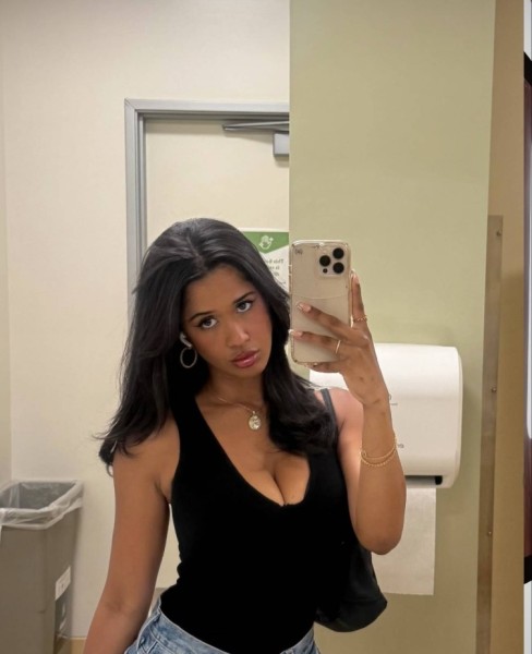 Cathy, 26
