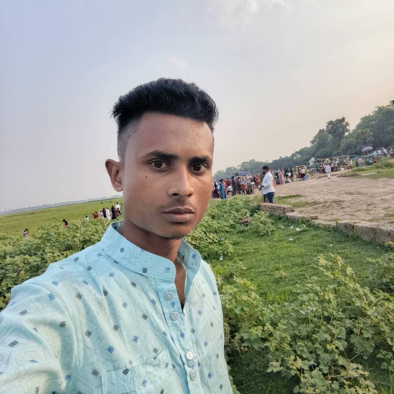 HAMZA VAI, 25, Lemery