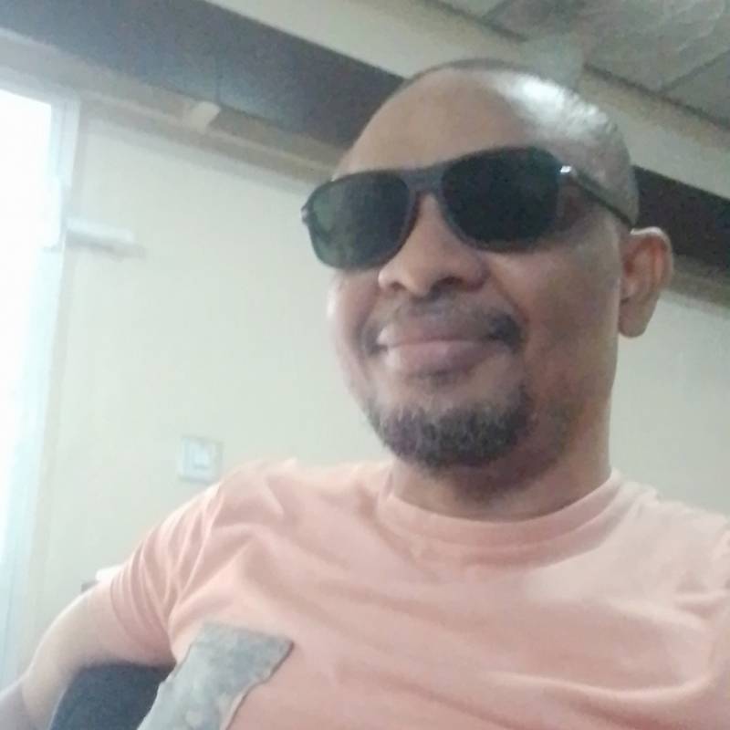 Rex, 46, Khaka