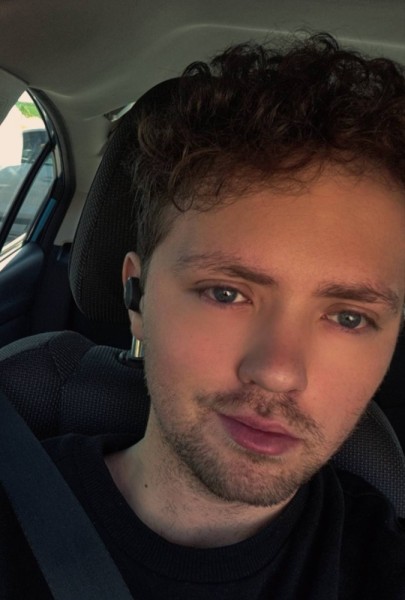 Brandon, 24, France