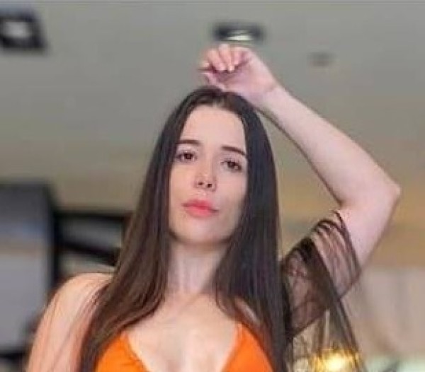Alicia, 28, United States