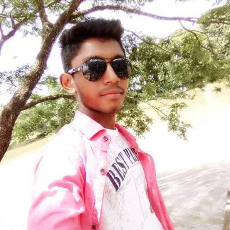 Nur, 27, Maysville