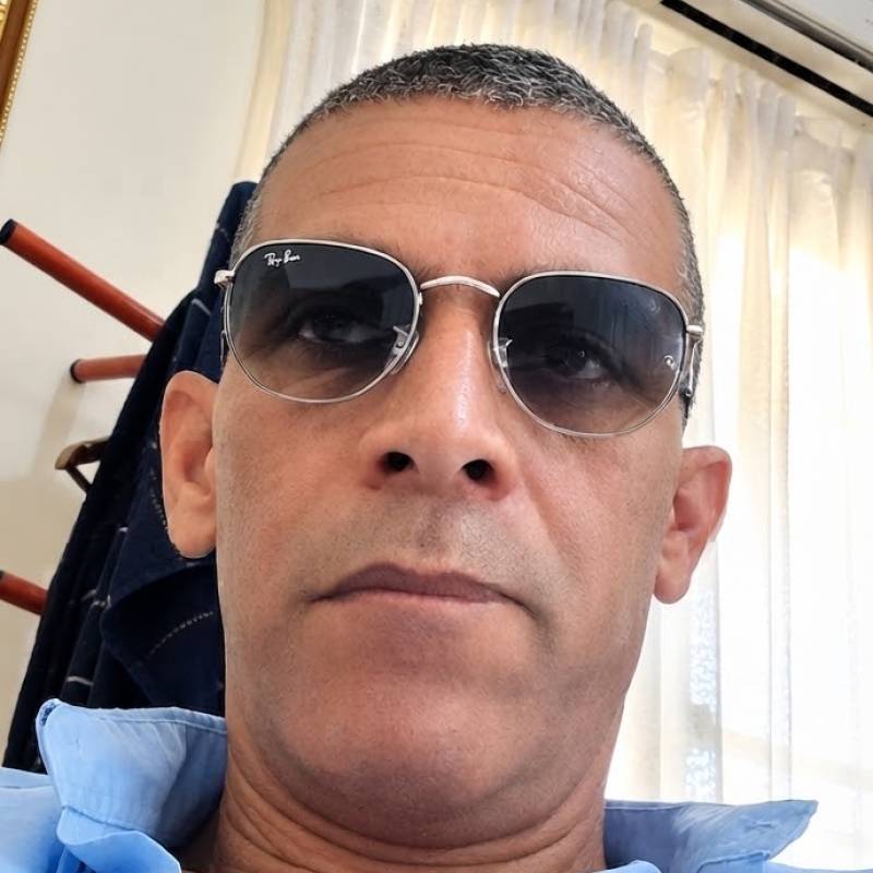 lamouri, 49, Algeria