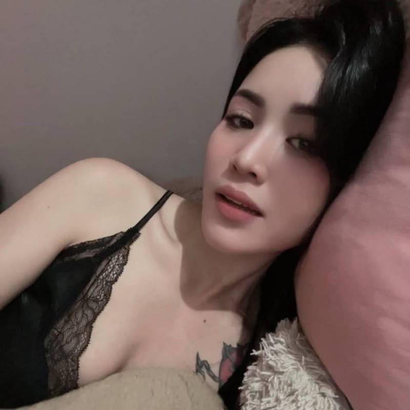 GorgeousMe, 32, gaza