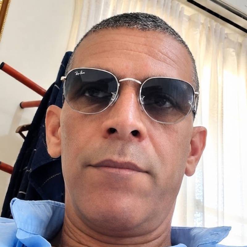 Nizar, 48, Highlands Ranch
