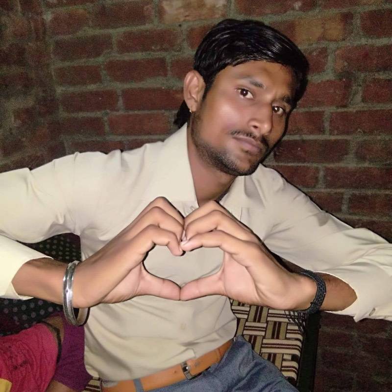 Tulsi Devi, 30, Cantagalo