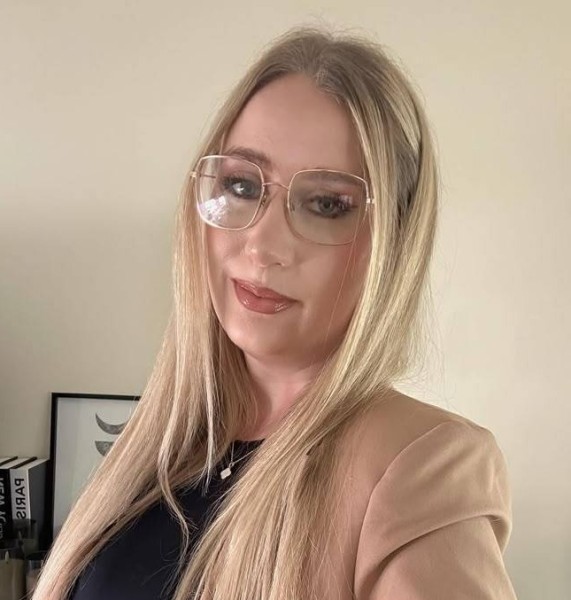 Mia, 36, Baa Formosa