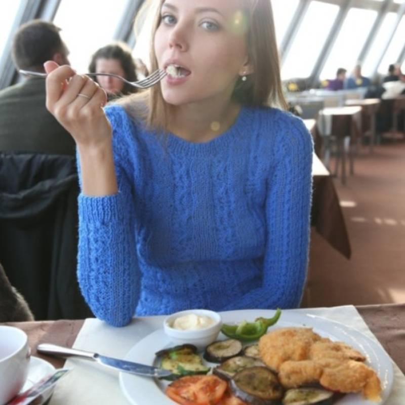 Tina, 32, United States