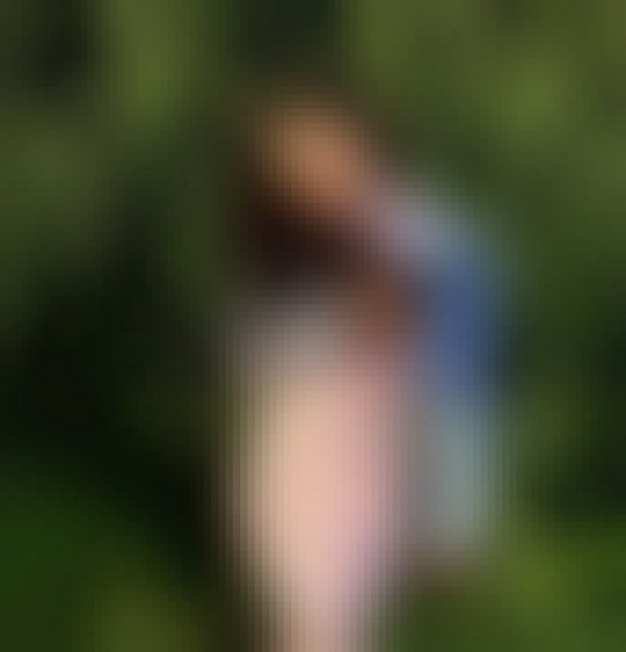 zahra, 19, Brandon