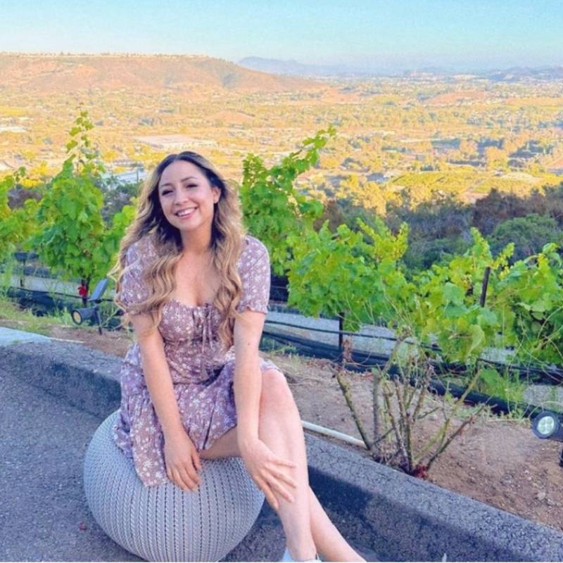 Lara, 37, War
