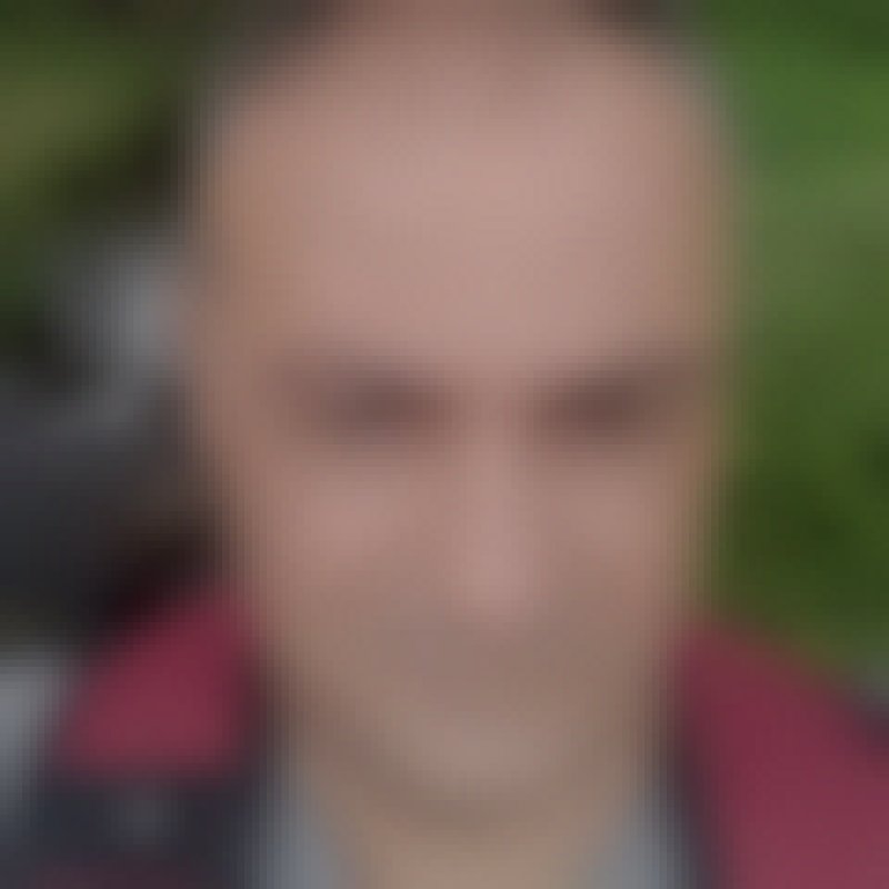 Moro, 41, Ehningen
