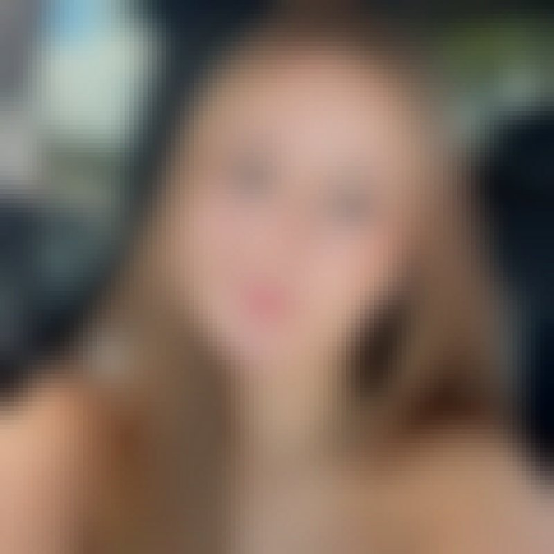 Roselyn, 30, Dakota