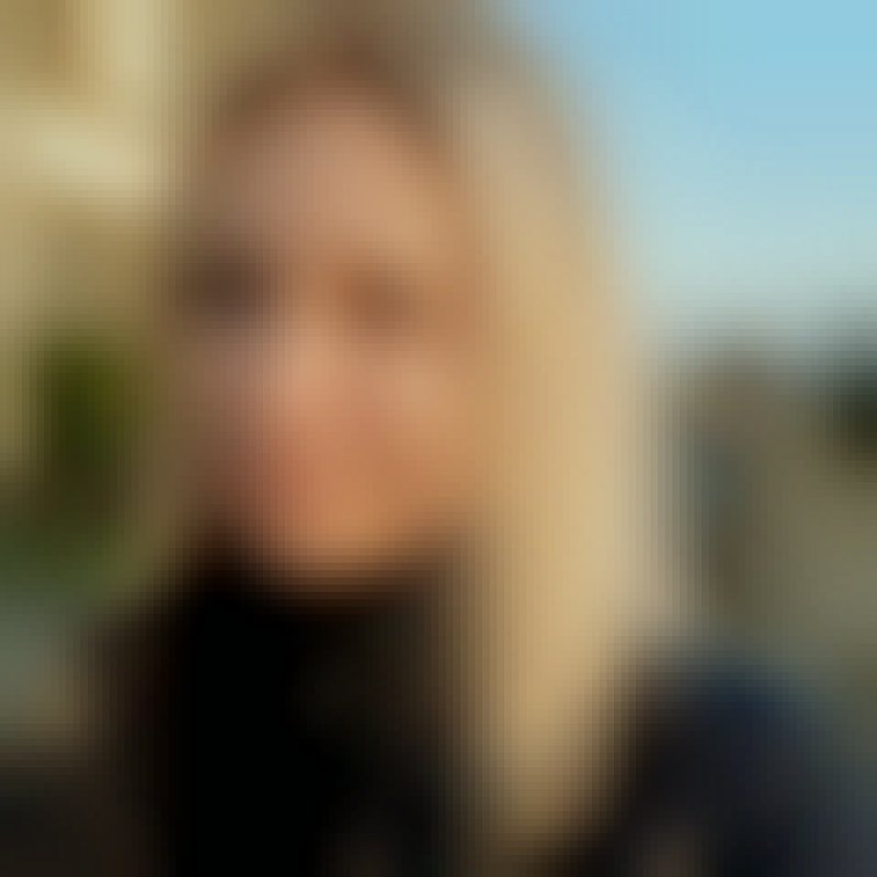 Laura, 35, Crotone