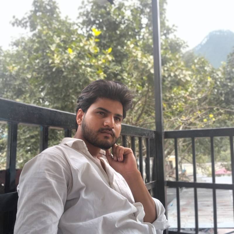 Abhinav, 21, Lorsch