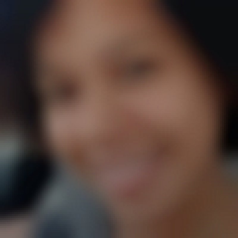 Carenne, 18, Togo