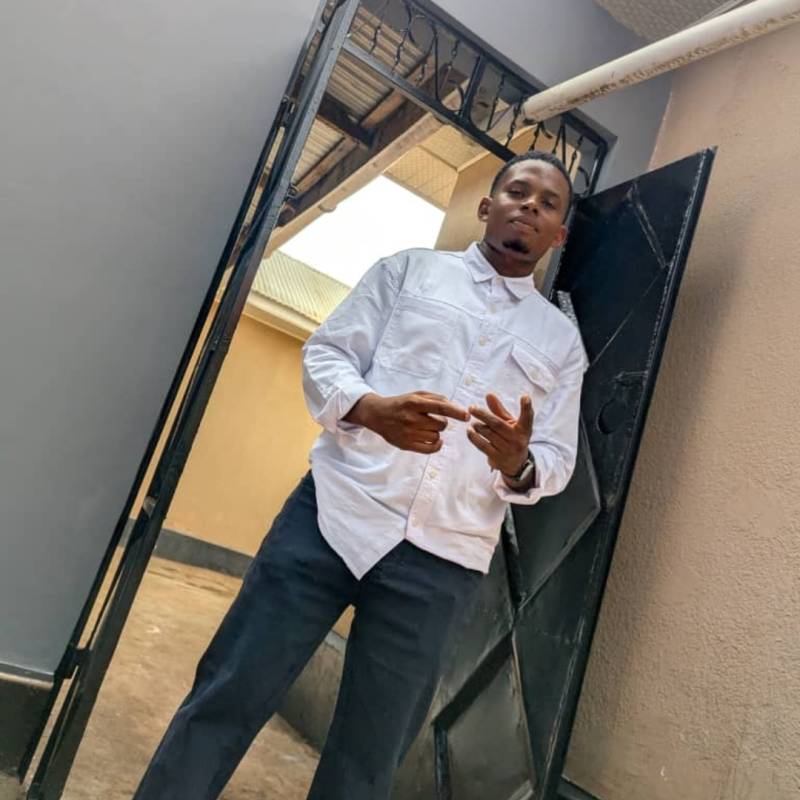 Julius, 24, Okuta