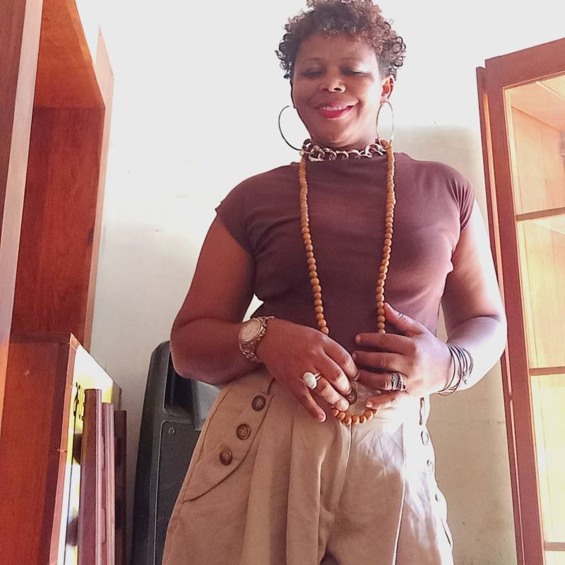 Khazia, 44, Kurikuppi