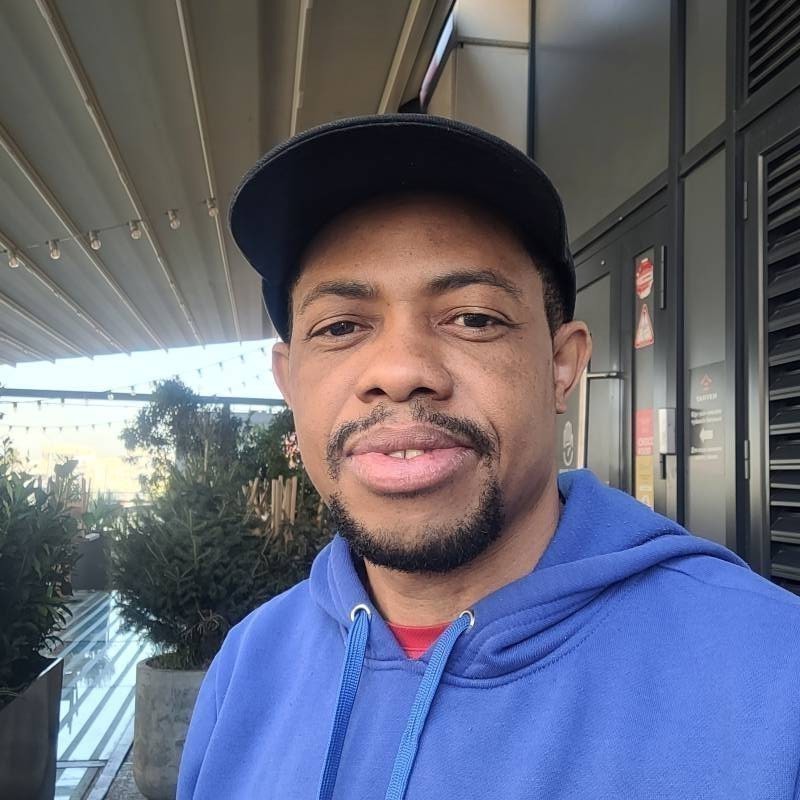 Lucky, 40, Vysokyi