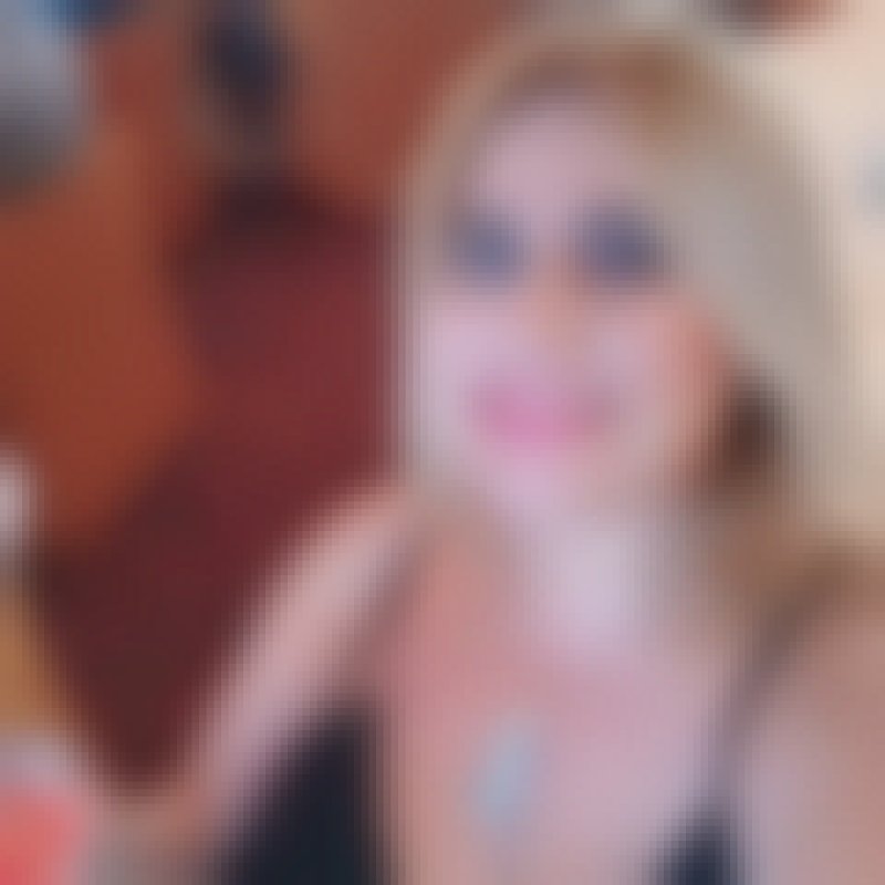 Gloria, 56, El Omaria