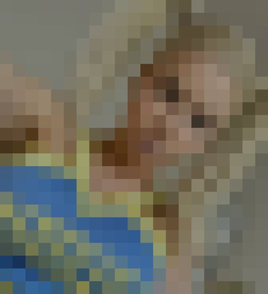 Laura, 26, Japan