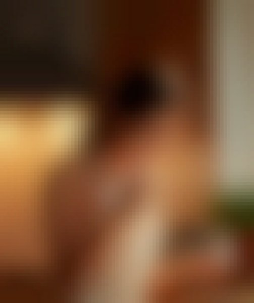 Gladys, 24, Comoros