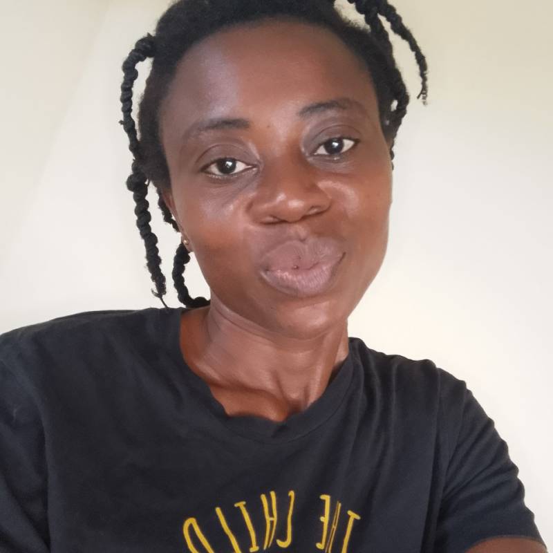 Nana, 34, Alar