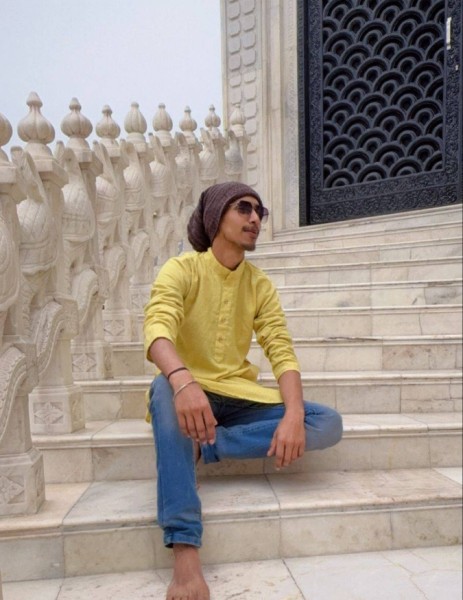 Deepak, 24, Korgas