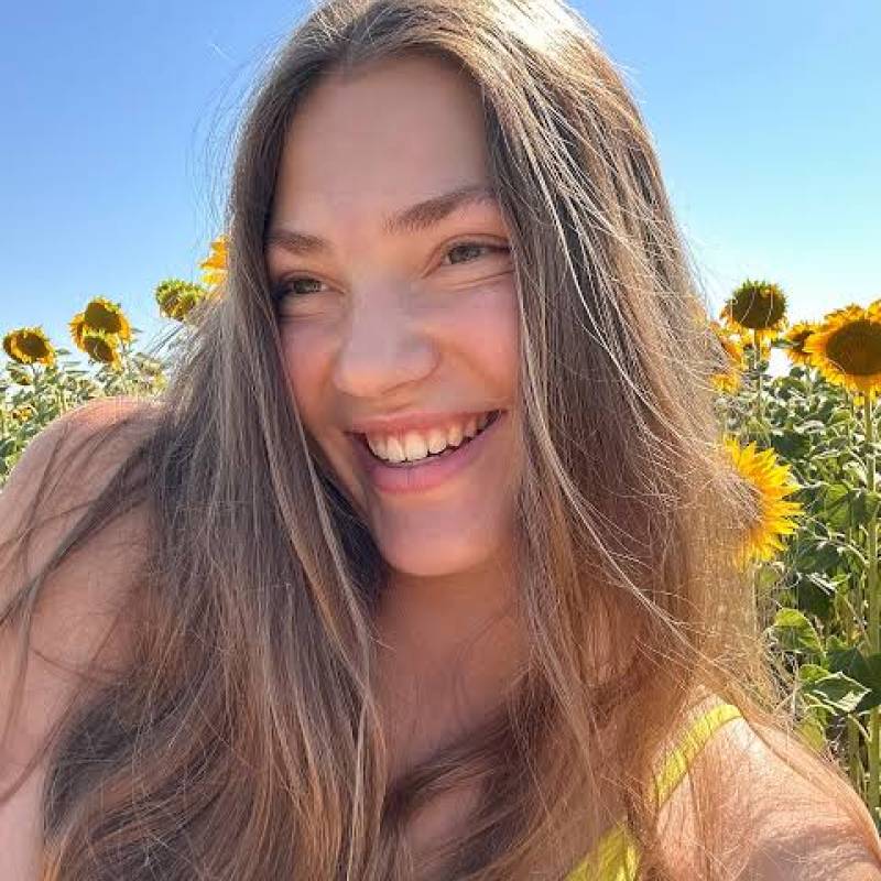 Manuella Layma, 27, Shahjanpur
