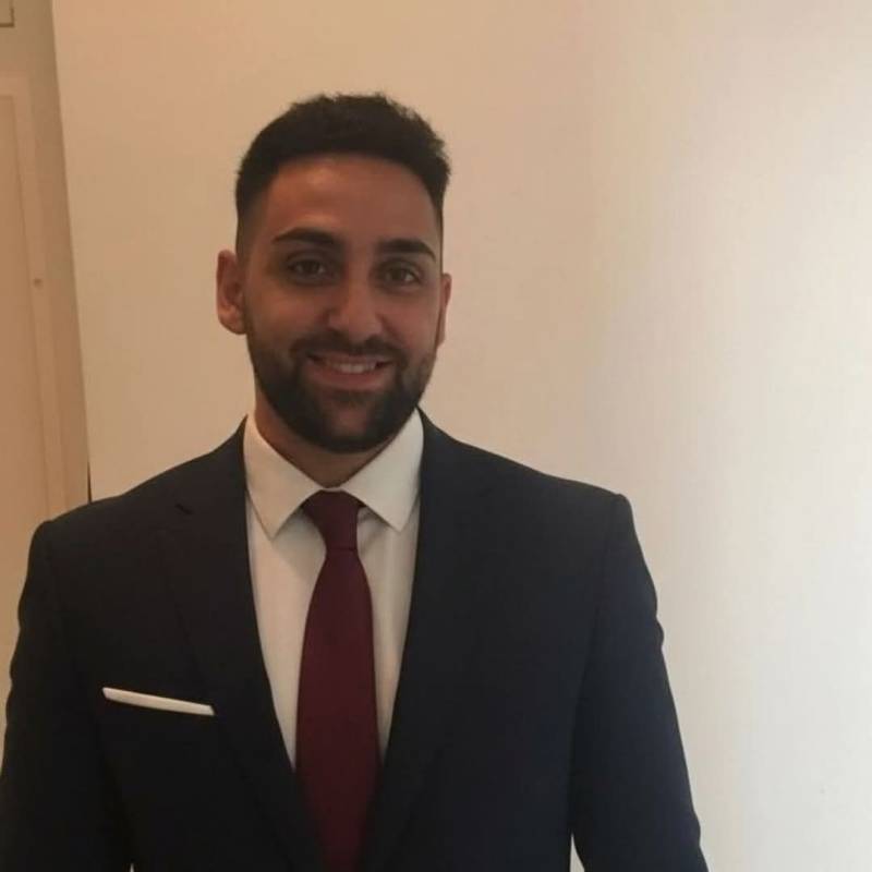 Nick, 33, Kanye