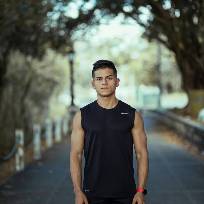 Leon, 40, Cascades