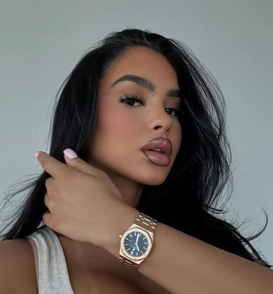 Amayalia, 36, Cainta