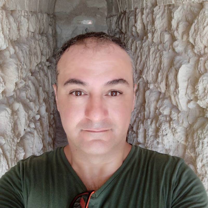 moro, 40, Saudi Arabia