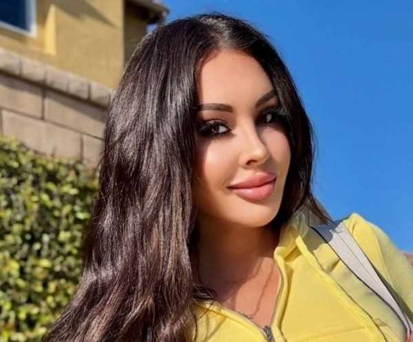 Marta Hubbs, 40, Mau