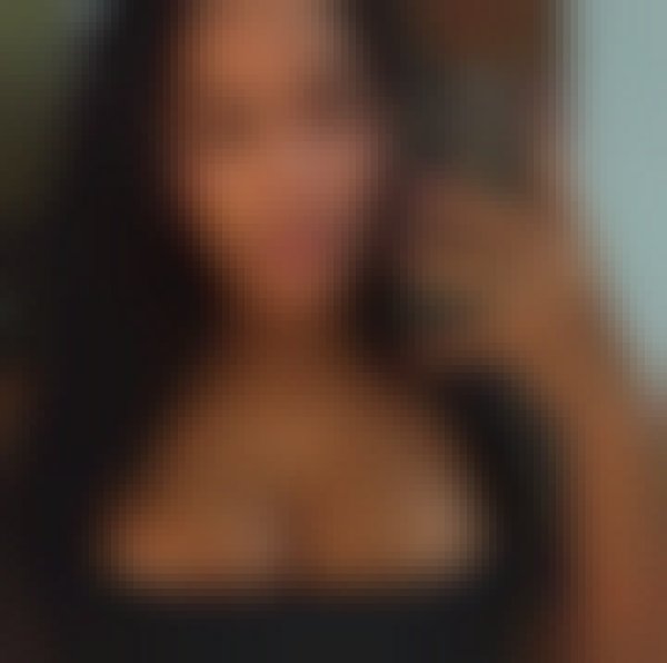 Gabriela, 24, Bangladesh