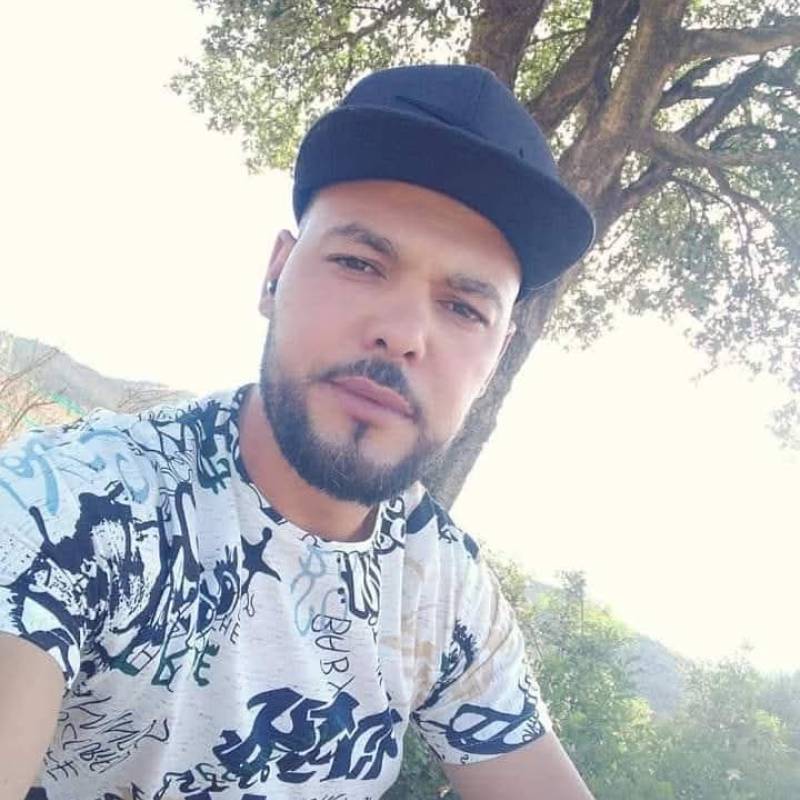 Abdou, 33, Pinneli