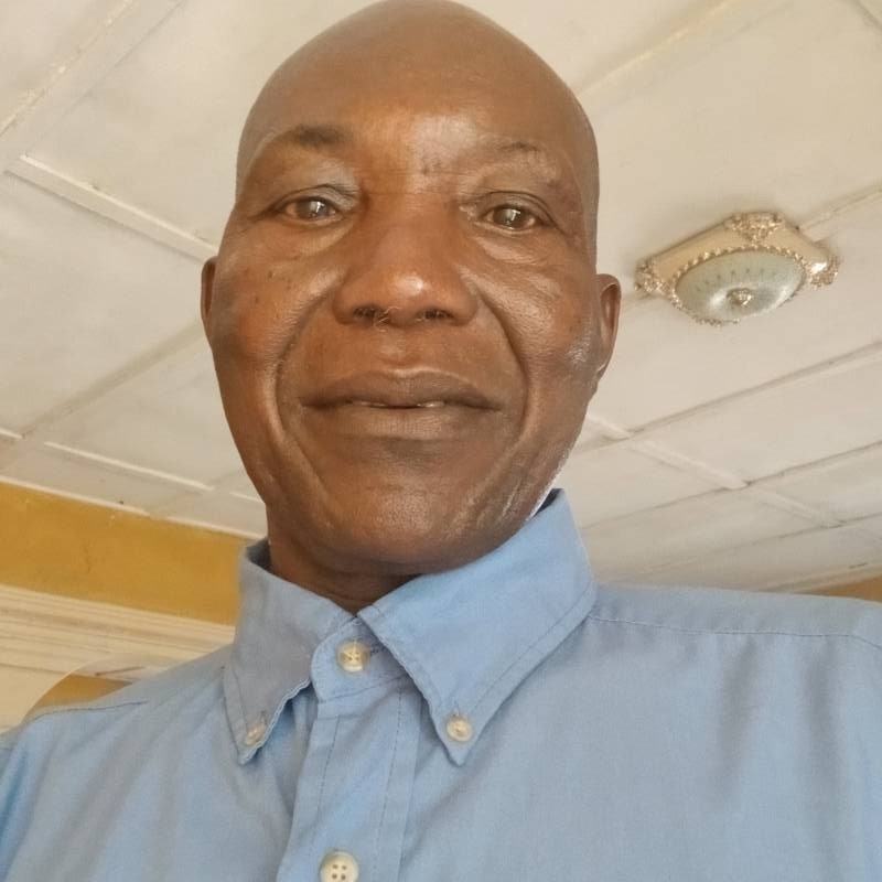 Francis, 69, Czelad
