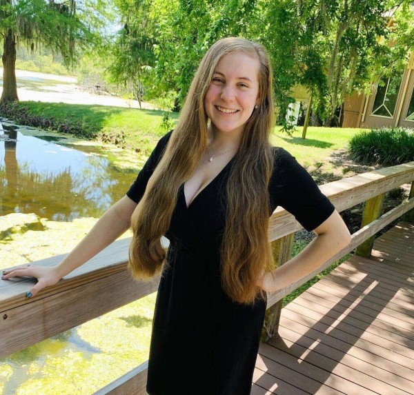 Clara Lawrence, 29, Al Maziz