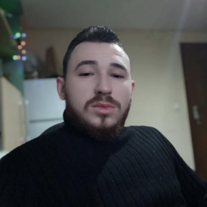 Costel, 25, Suez