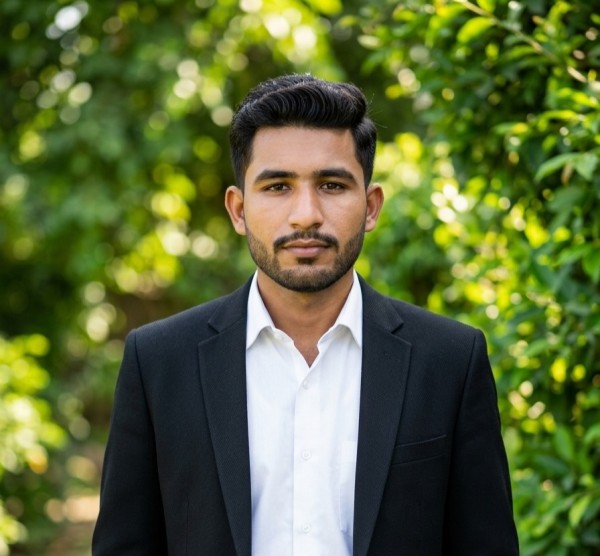 Ch Yasir, 19, Bharisal