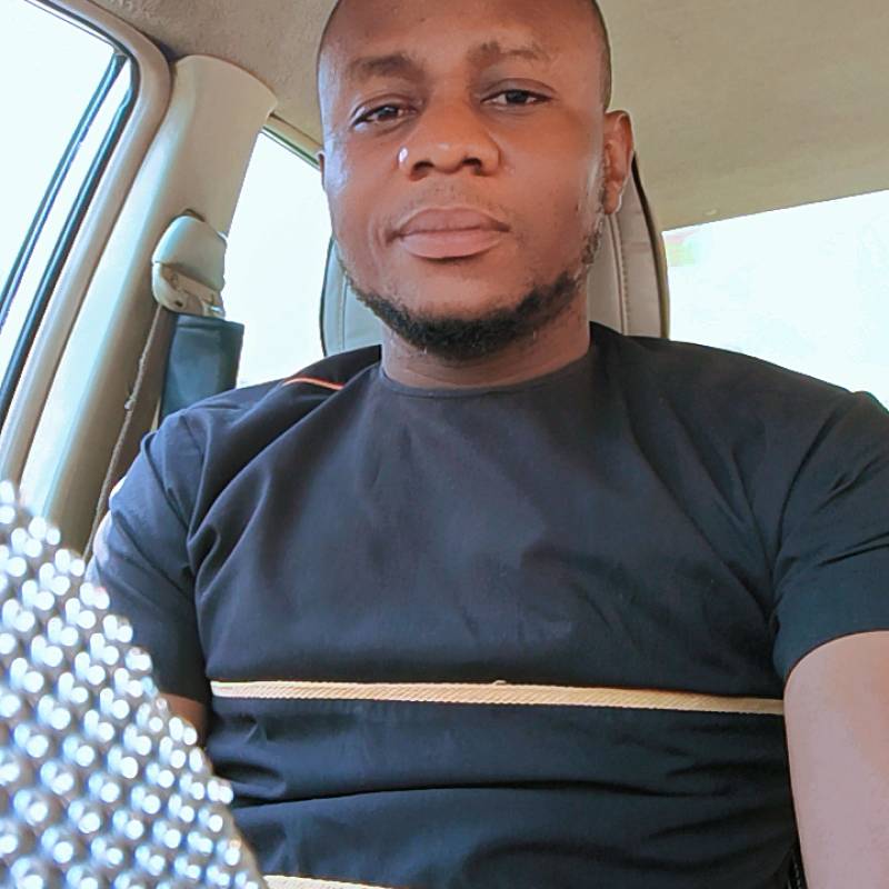 Emmanuel, 37, Longkeng