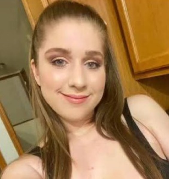 Laura Smith, 30, Krishnarayapuram