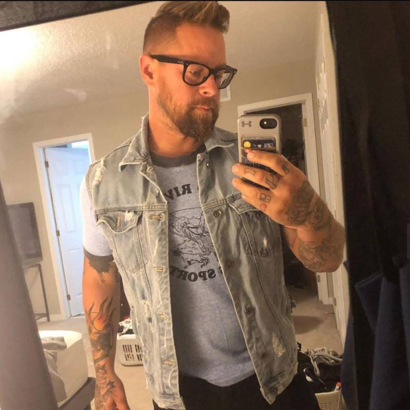 Mr B, 44, Covington