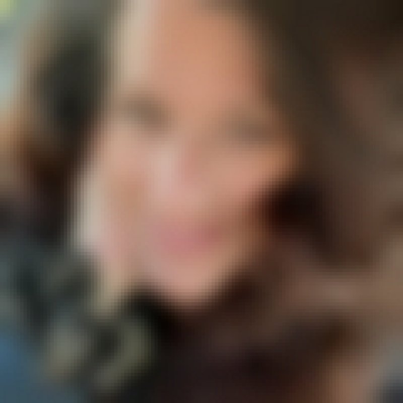 Angie D Blake, 41, Datang